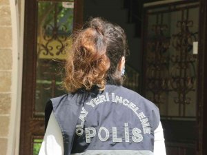 Emekli İ̇ngilizce Öğretmeni Yaşadığı Evde Ölü Bulundu