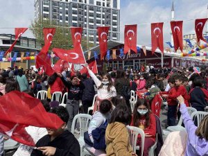 Esenler’den Dünya Liderlerine Barış Ekmeği