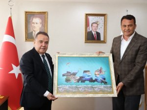 Başkan Böcek:"kaş’ta 54 Mahallenin Hizmetindeyiz”