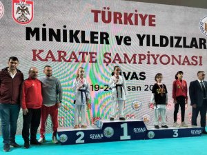 Şampiyonlar Adapazarı’ndan