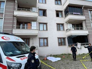 Cam Silerken 3. Kattan Düşen Yaşlı Kadın Öldü