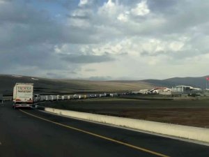 Tır Kuyruğu 7 Kilometreye Ulaştı