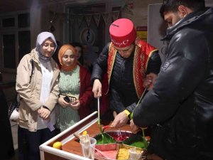 Öğrencilere Osmanlı Macunu İkram Edildi