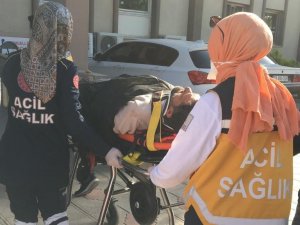 Otomobil Şarampole Yuvarlandı: 3 Yaralı
