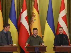 Zelenskiy: “Önümüzde Geleceği Belirleyecek Zor Günler Var”
