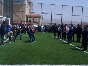 Özalp’te 3 Sentetik Çim Saha Açıldı