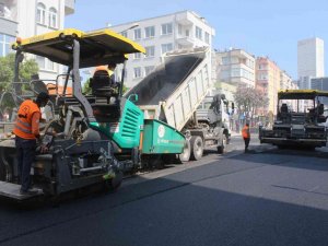 Zeytinlibahçe Caddesi Yenileniyor