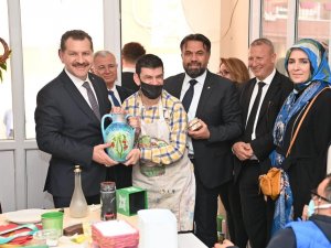 Başkan Yılmaz Erdek’te Vatandaşlarla Buluştu