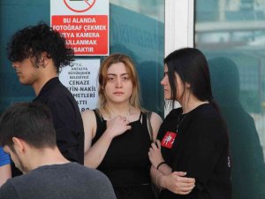 Antalya’da Falezlerden Düşen Üniversite Öğrencisinin Cenazesi Morgtan Alındı