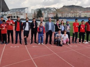 Özel Sporcular, Atletizmde Kıyasıya Yarıştı