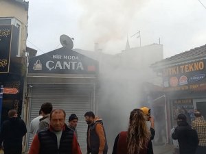 Tarihi Handa Yangın, Bir Anda Her Yeri Duman Kapladı