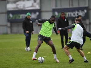 Thievy Bifouma: "Bursaspor İçin Savaşacağız"