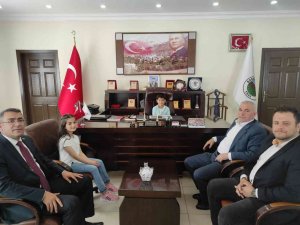 Sason’da Yöneticiler Koltuklarını Öğrenciler Bıraktı