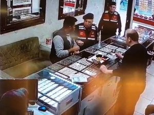 Dolandırılmaktan Son Anda Jandarma Kurtardı
