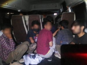 Kaçak Yollarla Girmek İstediler Suç Üstü Yakalandılar