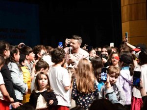 Minikler Burak Kut İle Coştu