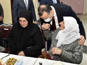 Vali Taşbilek İlçe İftar Programlarının Finalini Şiran’da Yaptı