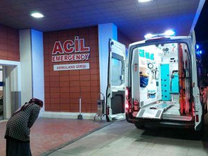 Silahla Oynayan Zabıta Memuru Kazara Kafasından Kendini Vurdu