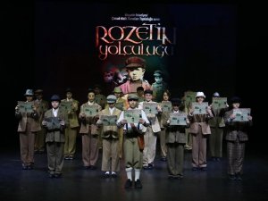 Ataşehirli Gençler, Dansla 23 Nisan’a Damga Vurdu