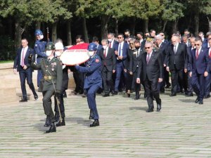 Devletin Zirvesi Anıtkabir’de