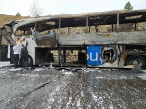 Ankara-i̇stanbul Otobanında Otobüs Yangını