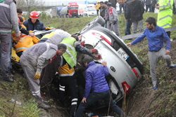 Baba ile oğlu ayırmayan kaza! 2 Ölü, 3 Ağır Yaralı