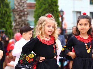 Çiftlikköy’de 23 Nisan Coşku İle Kutlandı