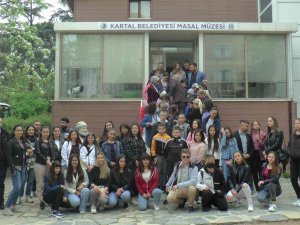 Kartal ‘Da 13 Farklı Noktada 23 Nisan Coşkusu Yaşandı