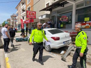 Balıkesir’de Kaza: 6 Yaralı