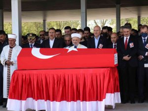 Suriye Şehidi Gözyaşları İle Son Yolculuğuna Uğurlandı