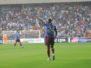 Spor Toto Süper Lig: Adana Demirspor: 0 - Trabzonspor: 2 (İ̇lk Yarı)