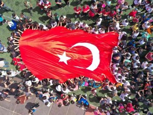 Pamukkale’de 23 Nisan Coşkusu Çocukları Mutlu Etti