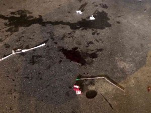 Tuzla’da Kontrolden Çıkan Otomobil Park Halindeki Minibüse Çarptı: 4 Yaralı