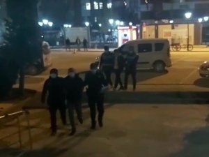 Şüphe Üzerine Durdurulan Otomobilden Uyuşturucu Ve Sahte Para Çıktı