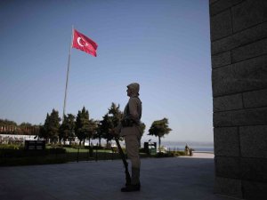 Bakan Ersoy: "Çanakkale, İnsan Hayatına Duyulan Saygının En Uç Koşullarda Bile Esnemediğinin Belgesidir"