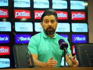 İ̇lhan Palut: "Bu Maç Bize Dersler Verdi"