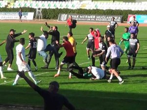 Maç Bitti, Yumruklar Havada Uçuştu
