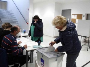 Slovenya’da Resmi Olmayan Sonuçlara Göre Liberaller Seçimi Önde Götürüyor