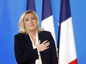 Le Pen’den İlk Açıklama: "Bu Gecenin Sonucu Kendi İçinde Büyük Bir Zafer"