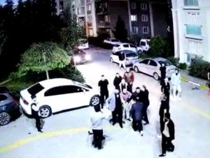 Polis Memurunu Önce Darp Ettiler Sonra Silahını Aldılar