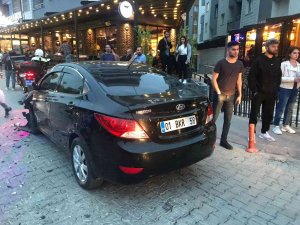 Motosiklet İle Otomobilin Çarpıştığı Kaza Kamerada
