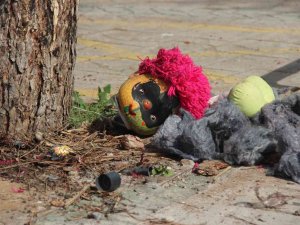 Maskeli Bebek Ekipleri Harekete Geçirdi