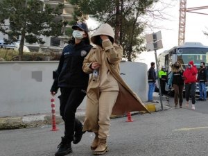 Yabancı Uyruklu Kadınlarla Fuhuş Yaparken Yakalandılar