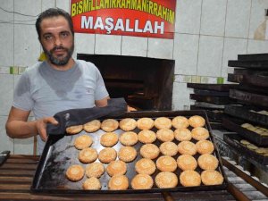 Fırınlarda Kömbe Mesaisi