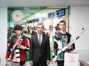 Adıyamanlı Sporcular Havalı Silahlar Şampiyonasından 2 Madalya İle Döndü