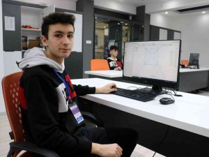 Nuri Demirağ’ın Torunları 5 Kilometre Menzilli Roket Geliştiriyor