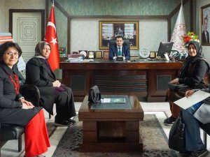 Raif Azak İ̇mam Hatip Ortaokulundan 15 Etwinning Projesi