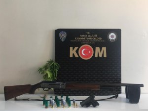 Hatay’da Kaçak Silah Operasyonu