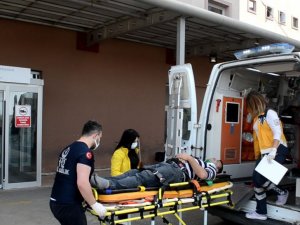 220 Kiloluk İplik Balyası Üzerine Düşen İşçi Yaralandı