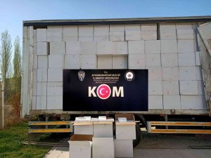 Afyonkarahisar’da 6 Milyon 740 Bin Adet Boş Makaron Ele Geçirildi